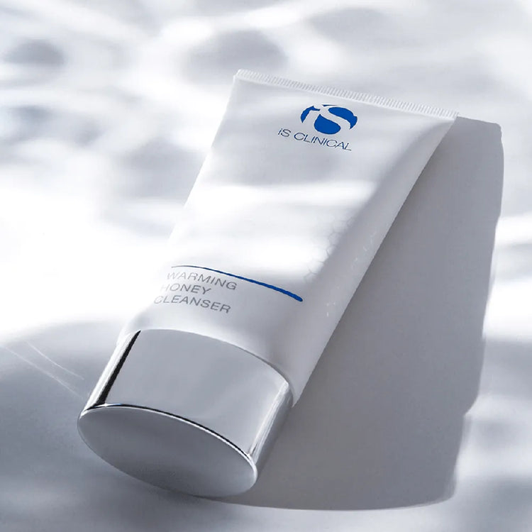 iS CLINICAL Warming Honey Cleanser 120g